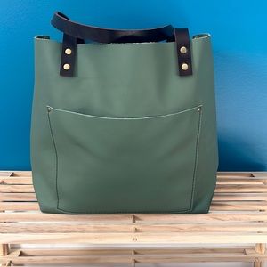 SAGE-soft leather tote Portland leather goods🦄🦄